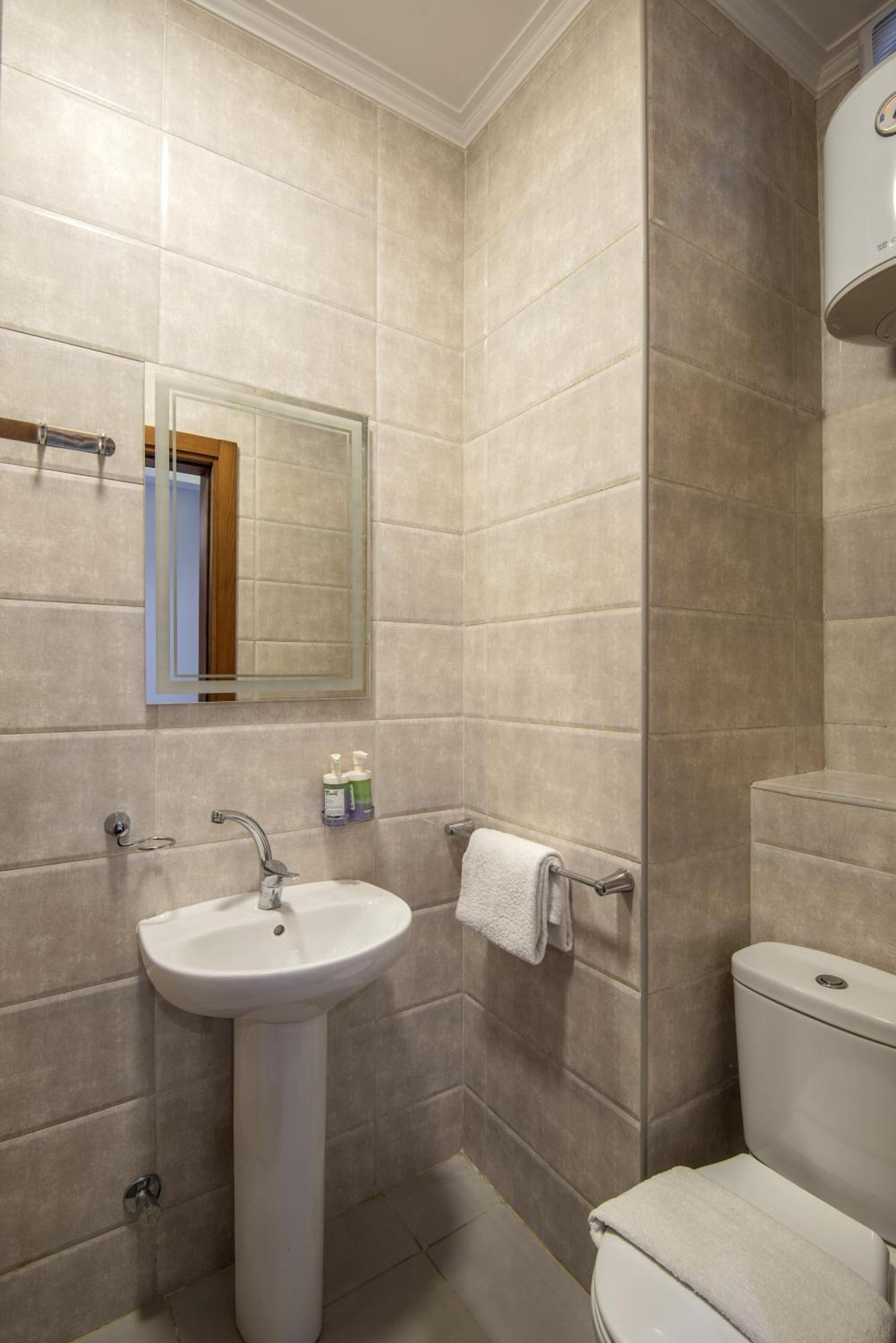 Apartment Travelholic Auc Cairo