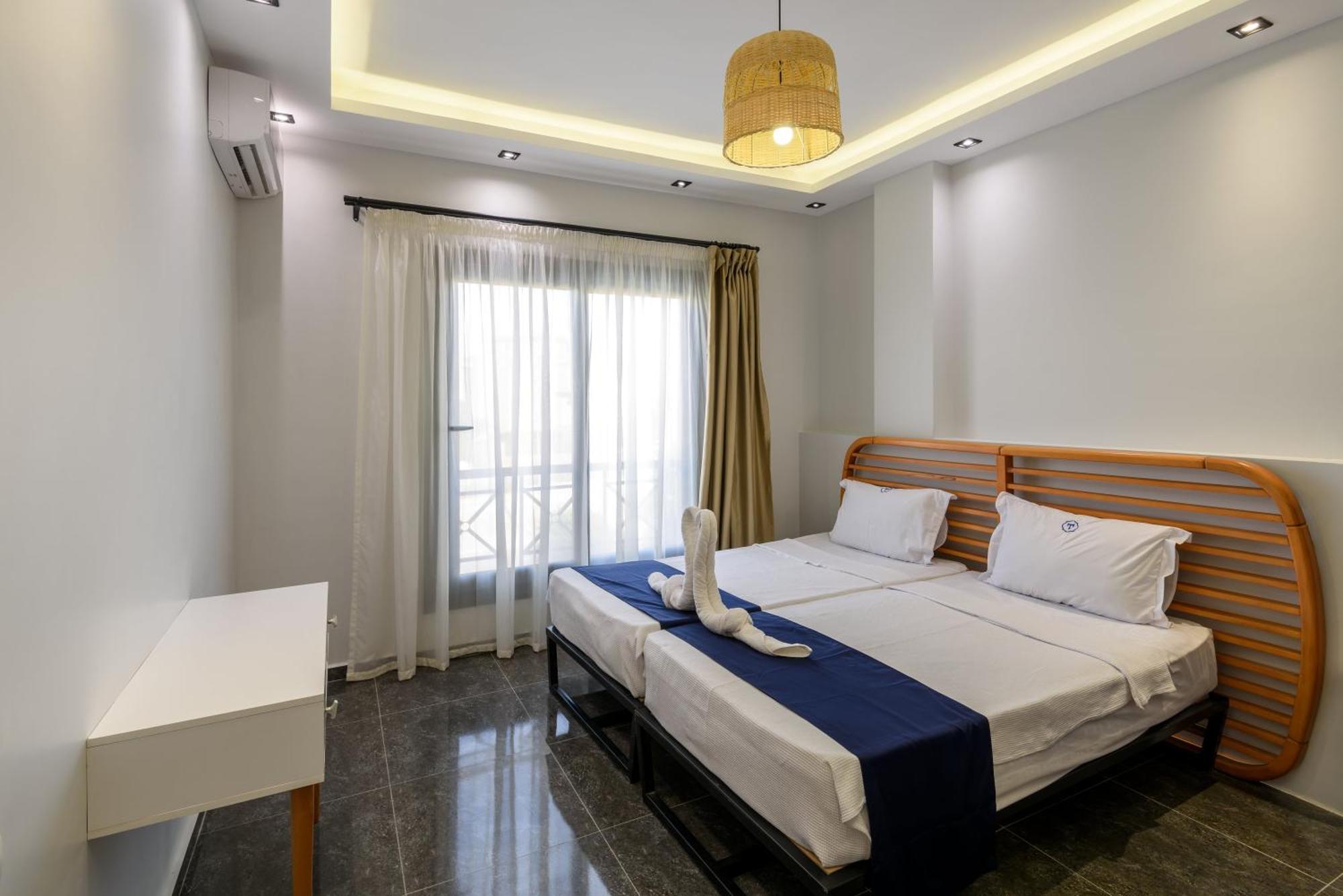 Travelholic Auc Apartment Cairo