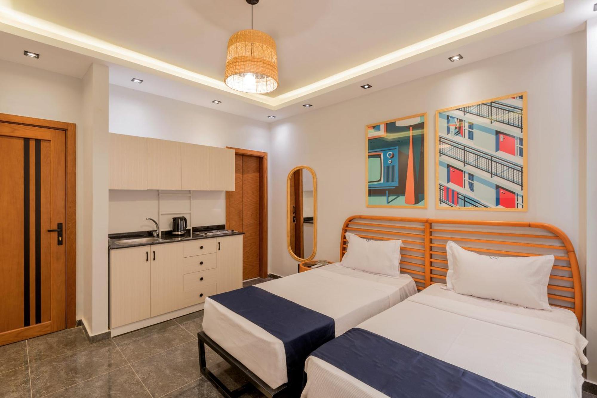 Travelholic Auc Apartment