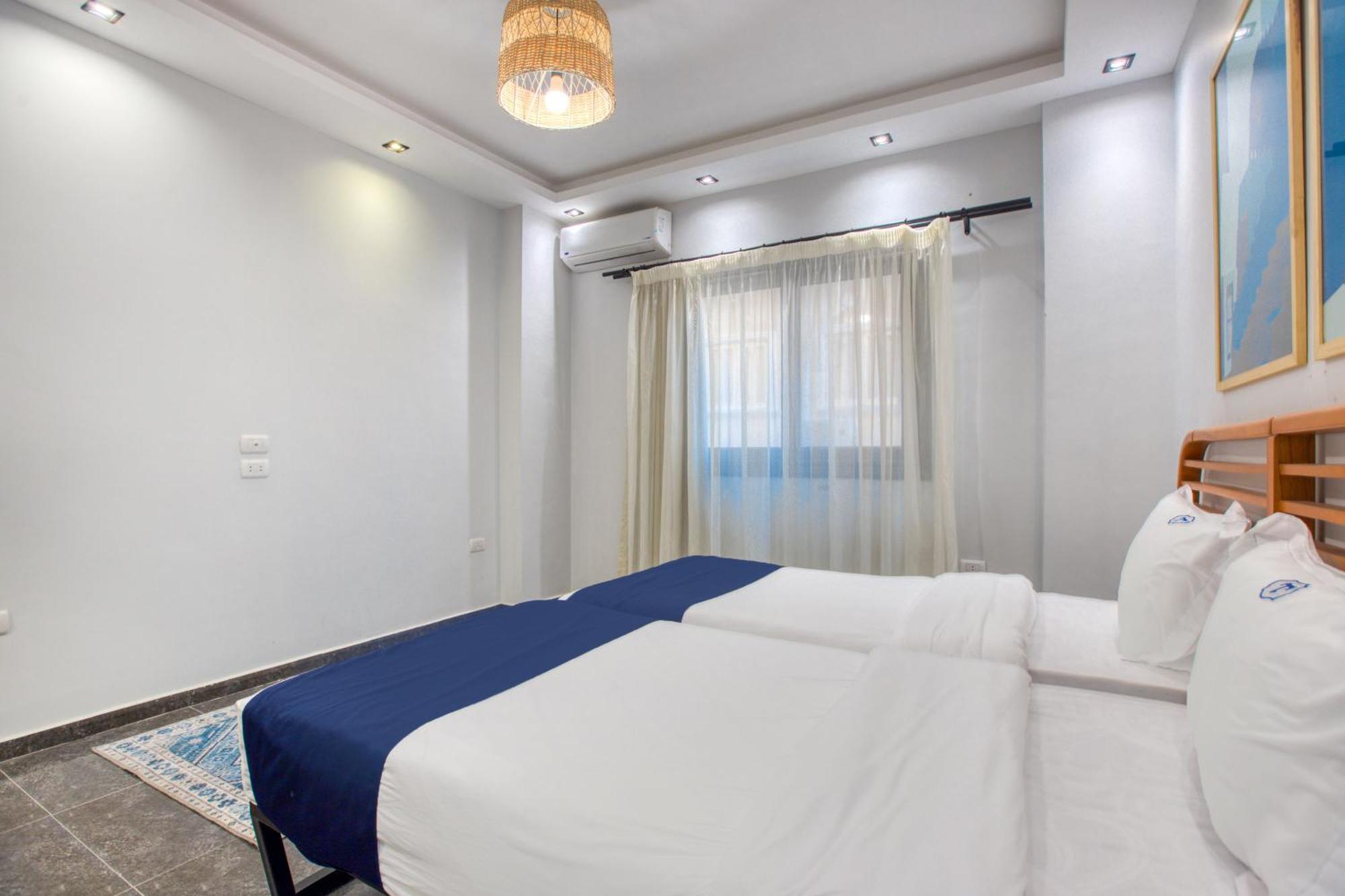 Travelholic Auc Apartament Cairo