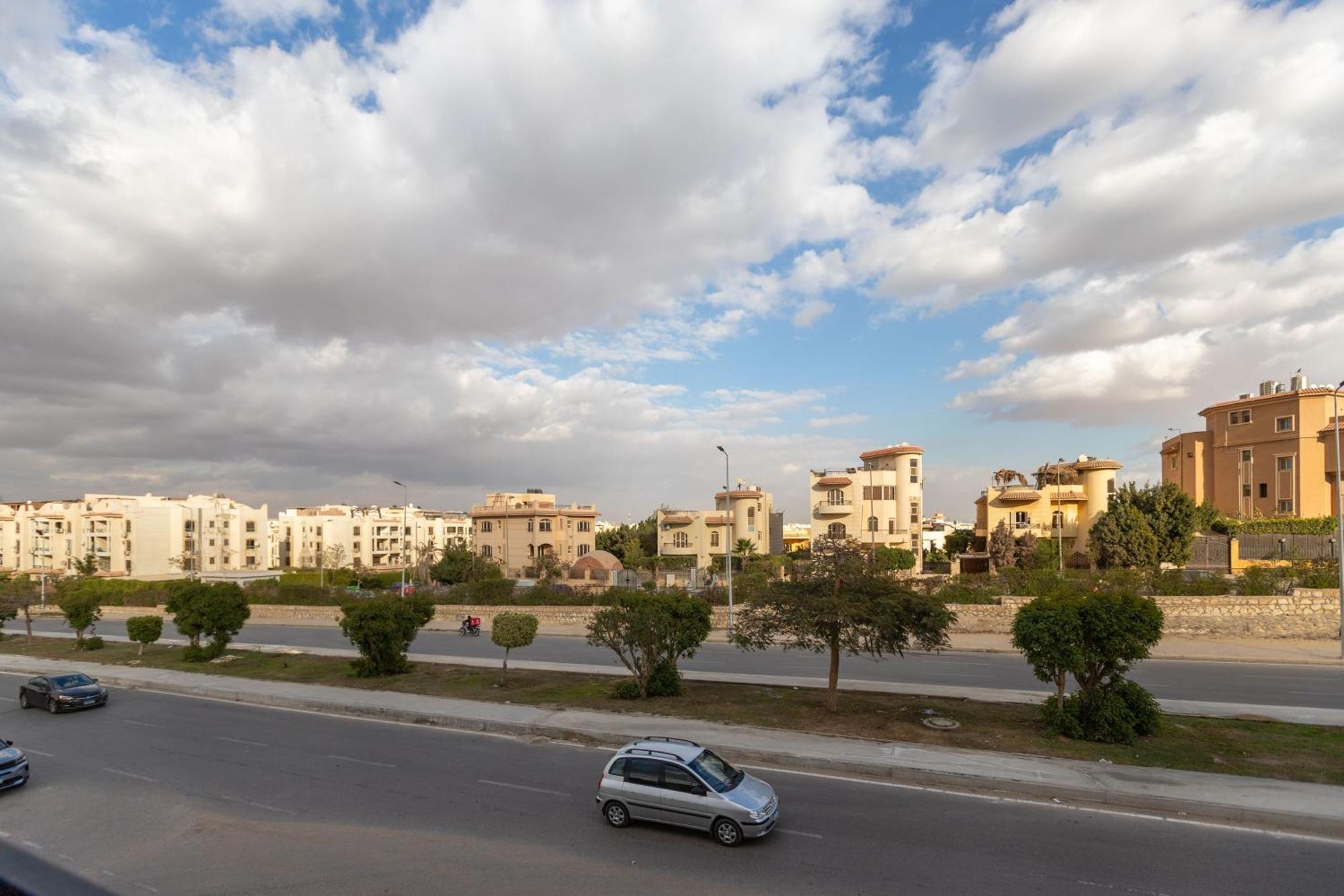 Apartment Travelholic Auc